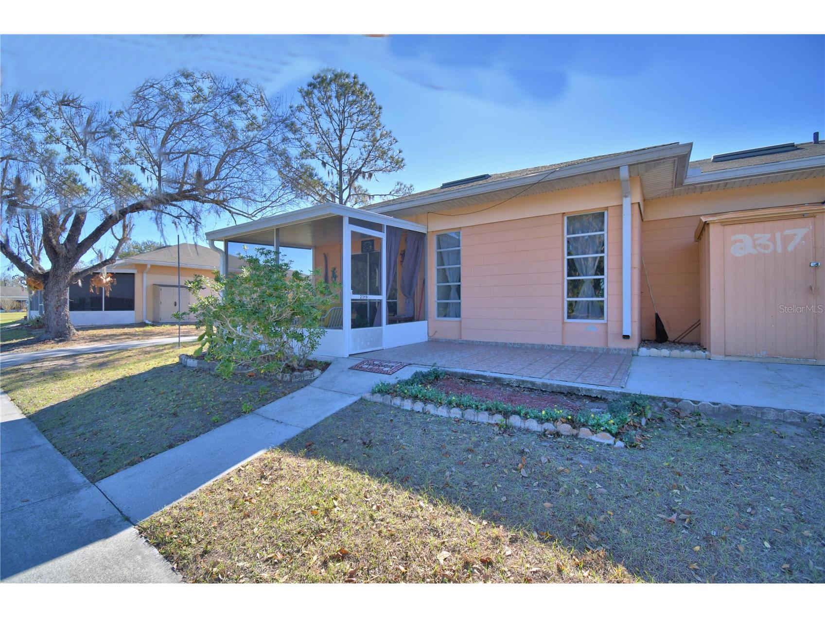 2319 Club Circle Lakeshore FL 33854 - LAKE WALK IN THE WATER P4937951 image26