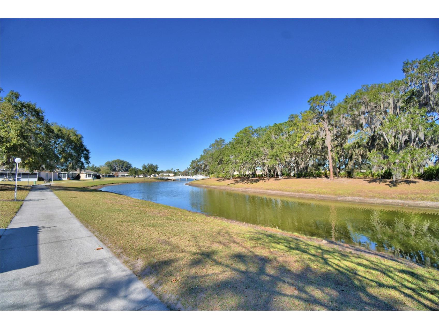 2319 Club Circle Lakeshore FL 33854 - LAKE WALK IN THE WATER P4937951 image29
