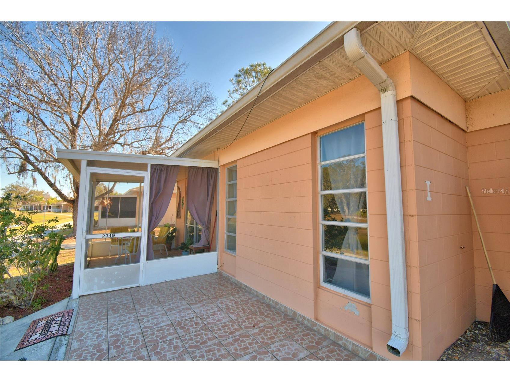 2319 Club Circle Lakeshore FL 33854 - LAKE WALK IN THE WATER P4937951 image30