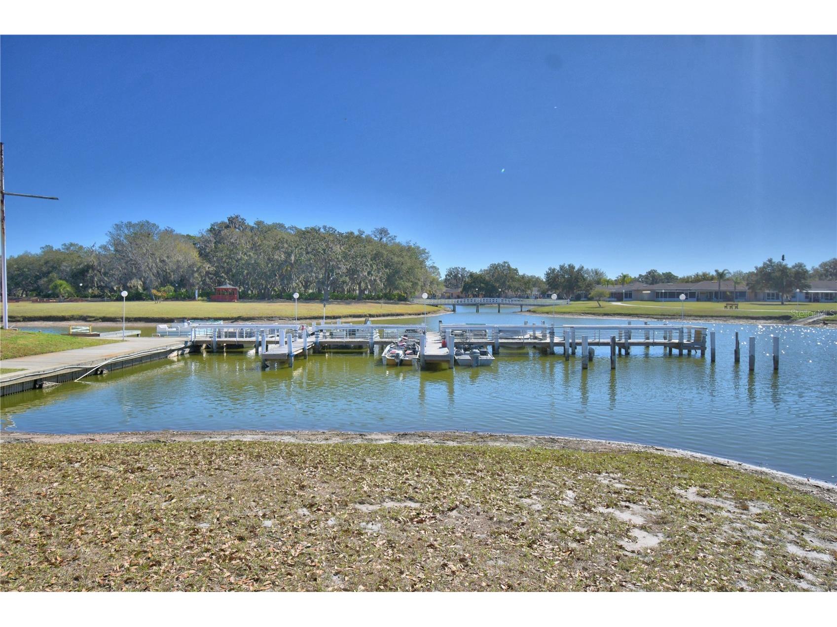 2319 Club Circle Lakeshore FL 33854 - LAKE WALK IN THE WATER P4937951 image34
