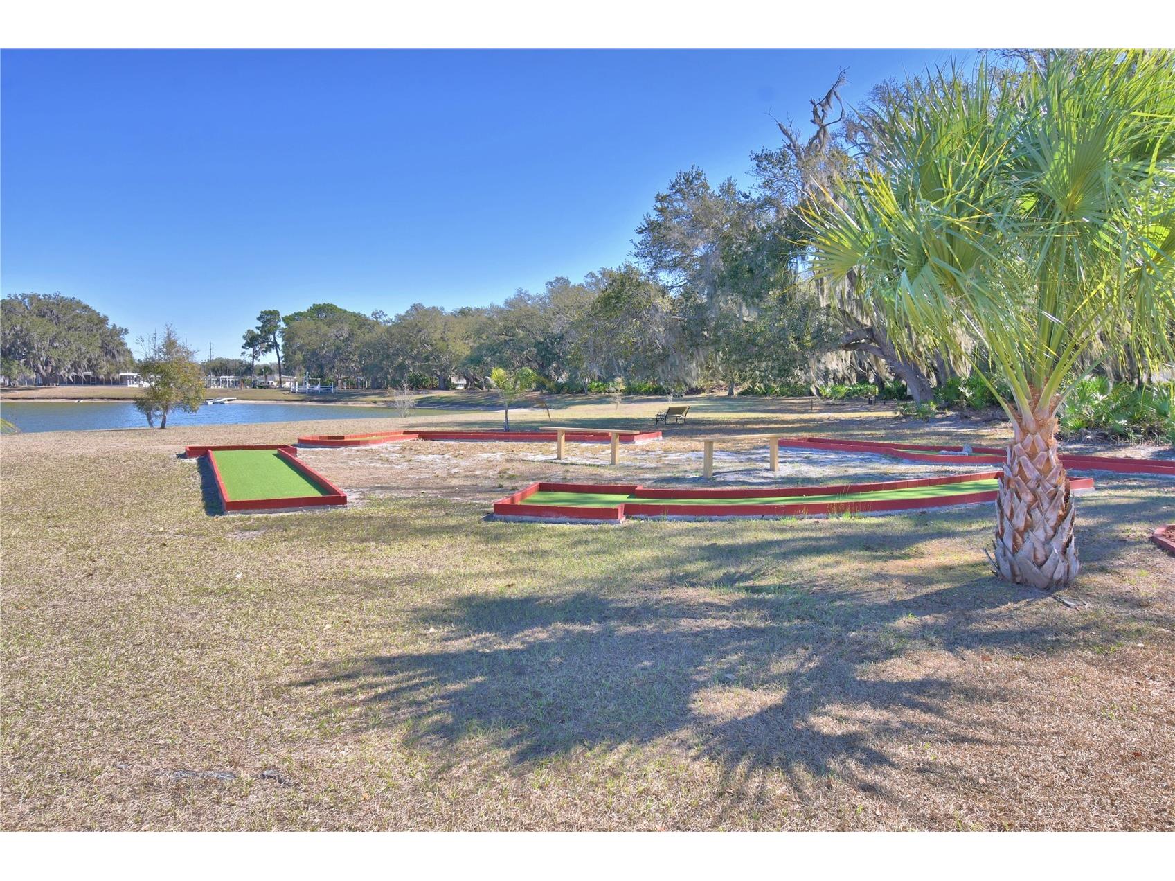 2319 Club Circle Lakeshore FL 33854 - LAKE WALK IN THE WATER P4937951 image38
