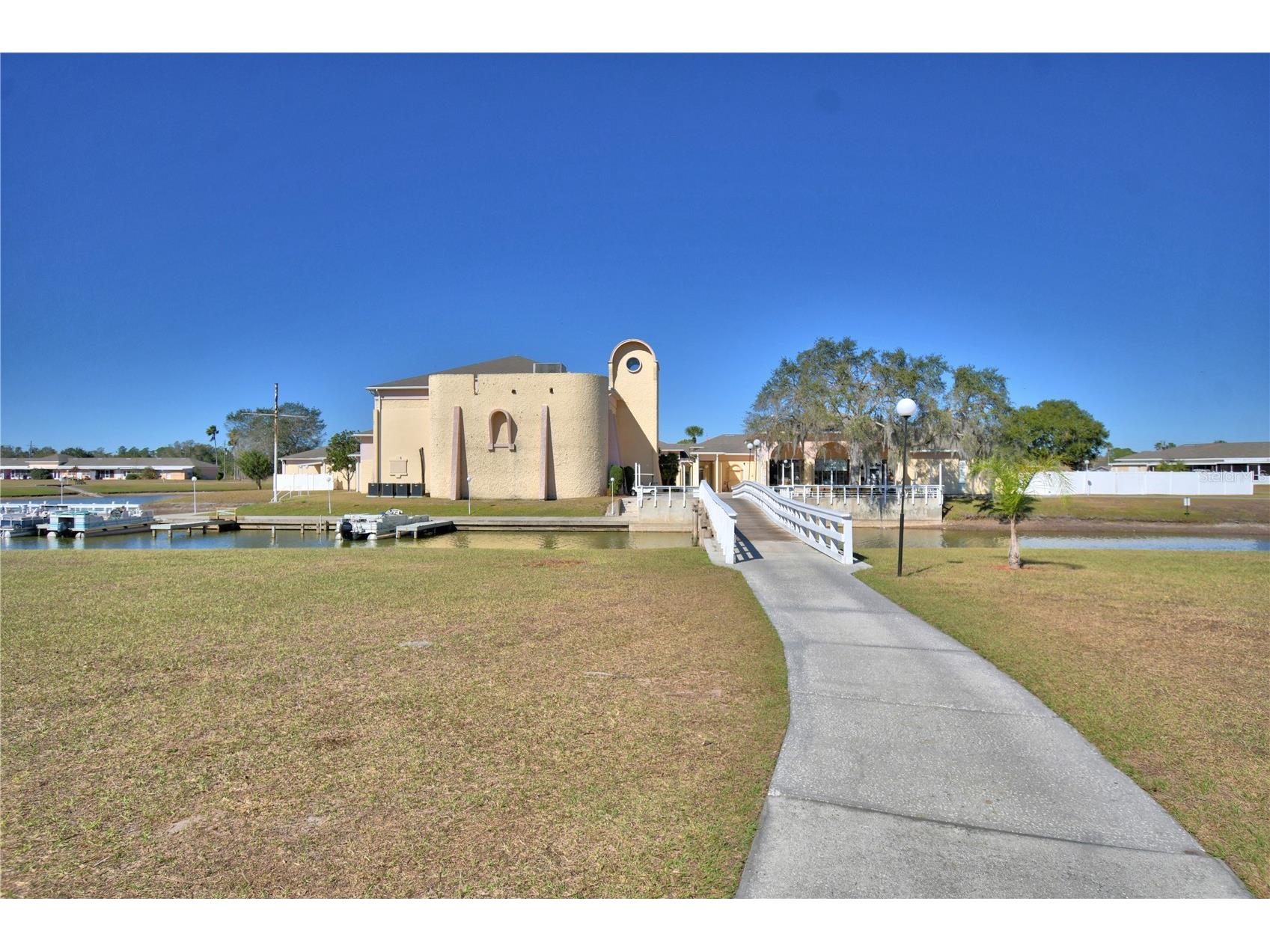 2319 Club Circle Lakeshore FL 33854 - LAKE WALK IN THE WATER P4937951 image39
