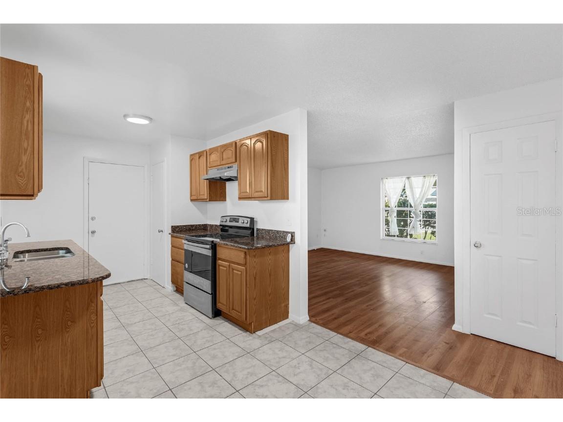 2319 Continental Boulevard Orlando FL 32808 O6358391 image6