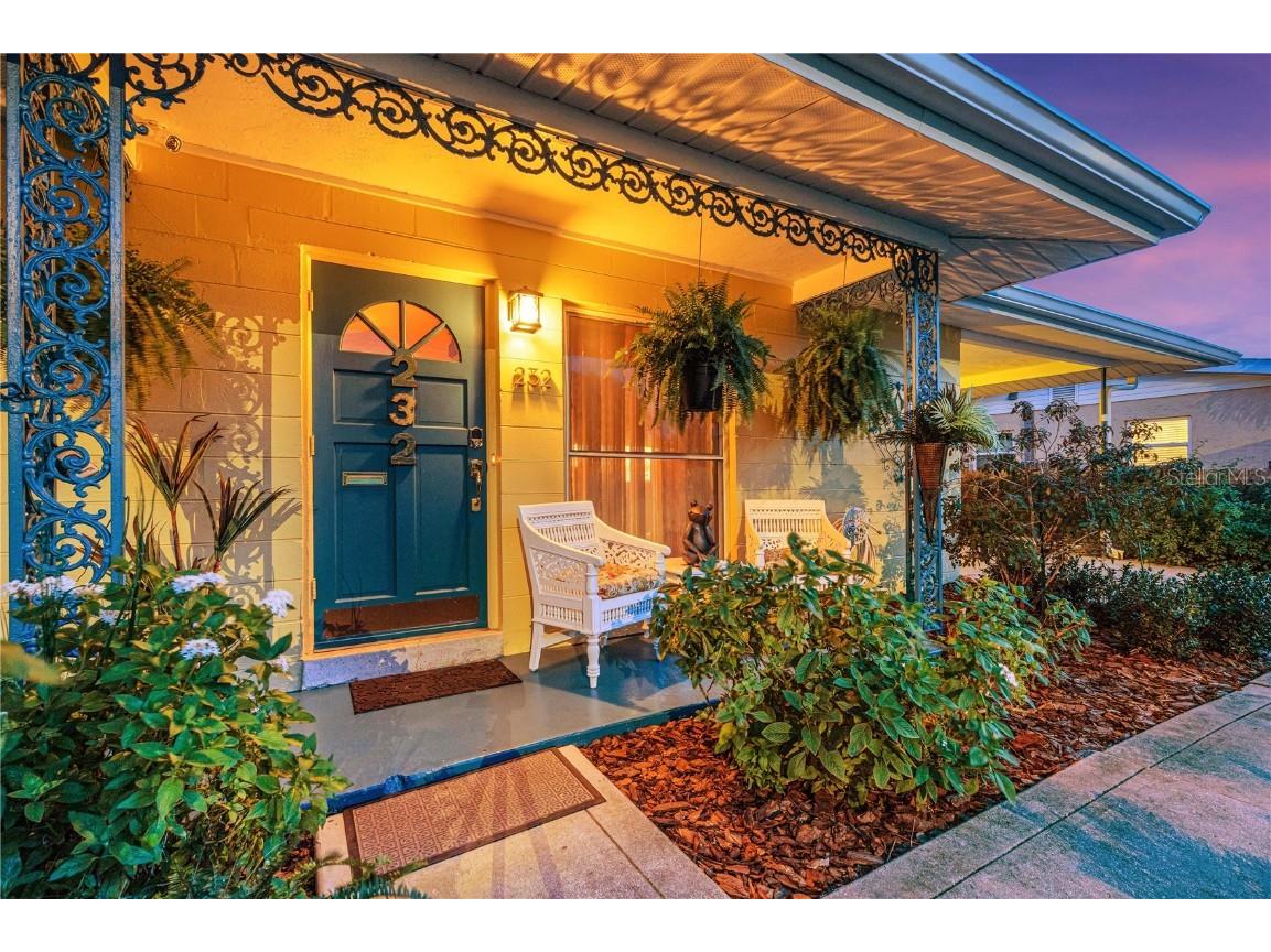 232 44th Avenue NE Saint Petersburg FL 33703 U8234251 image1