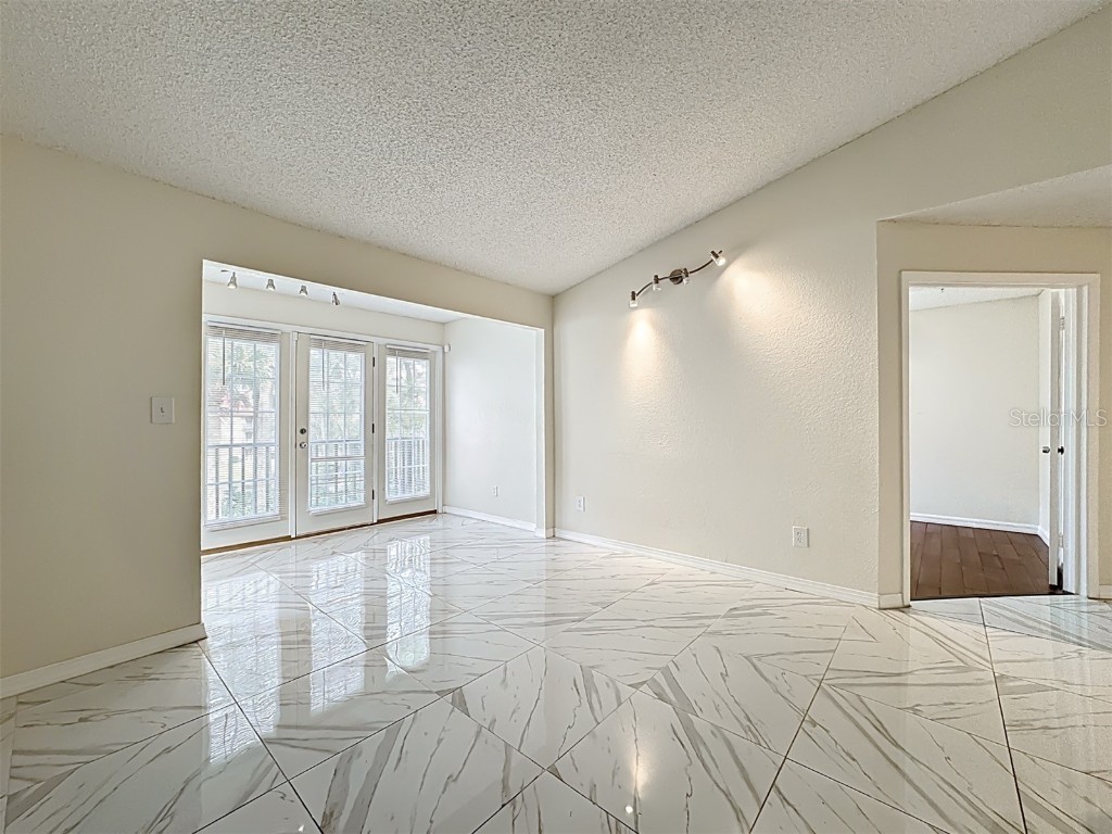 232 Afton Square #201 Altamonte Springs FL 32714 O6371076 image14