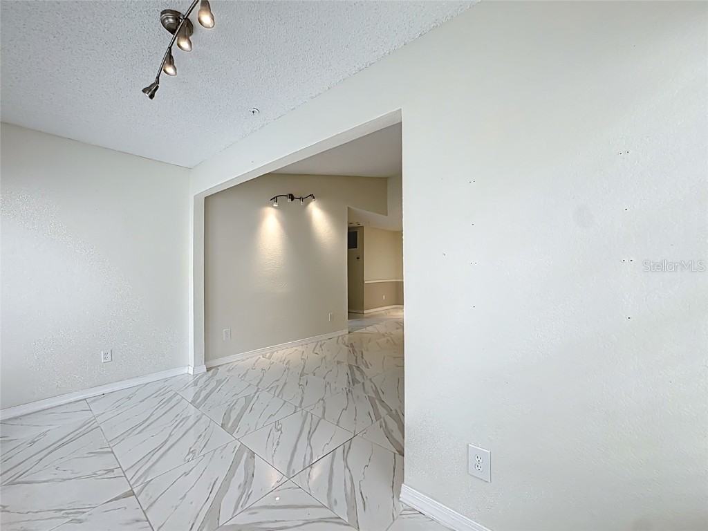 232 Afton Square #201 Altamonte Springs FL 32714 O6371076 image29