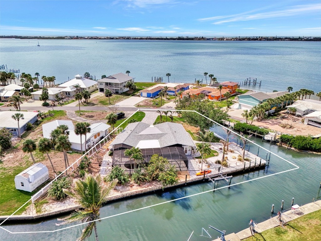 232 Bahia Vista Drive Englewood FL 34223 - BRUCEWOOD BAYOU/LEMON BAY D6144018 image2