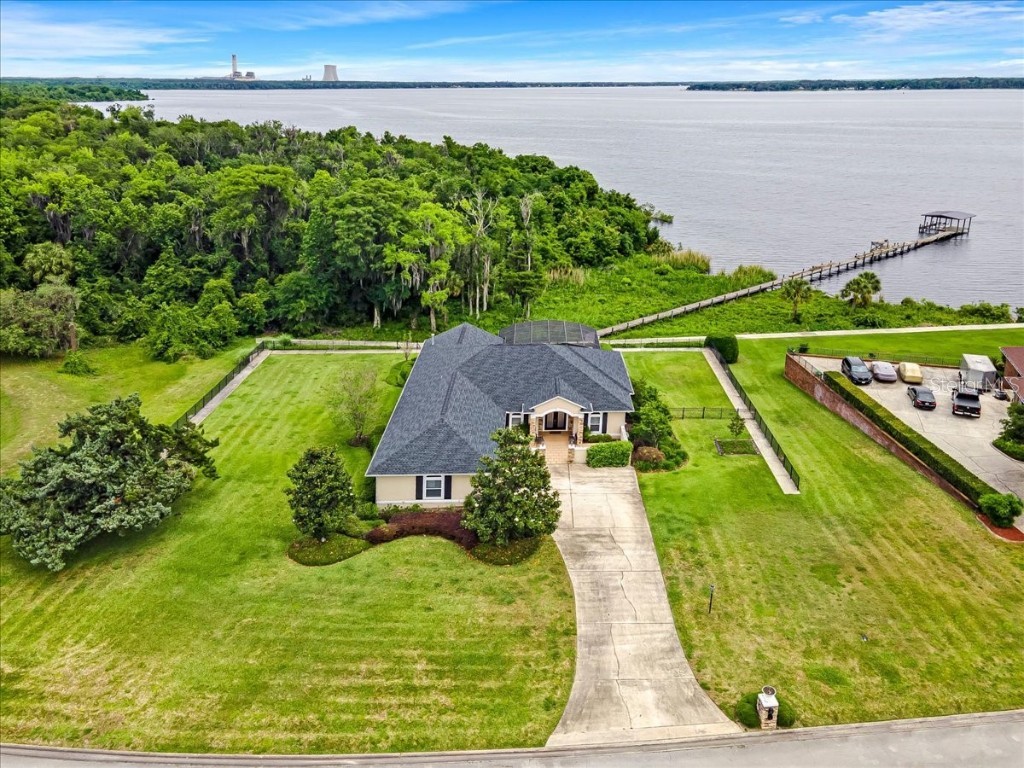 232 Crystal Cove Drive Palatka FL 32177 - ST. JOHNS RIVER FC290732 image1