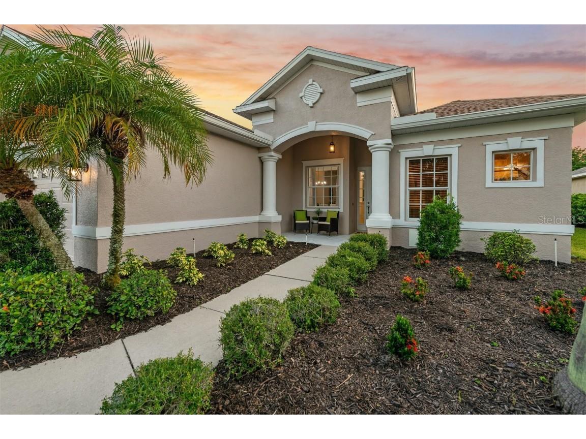 232 Dahlia Court Bradenton FL 34212 A4561870 image1
