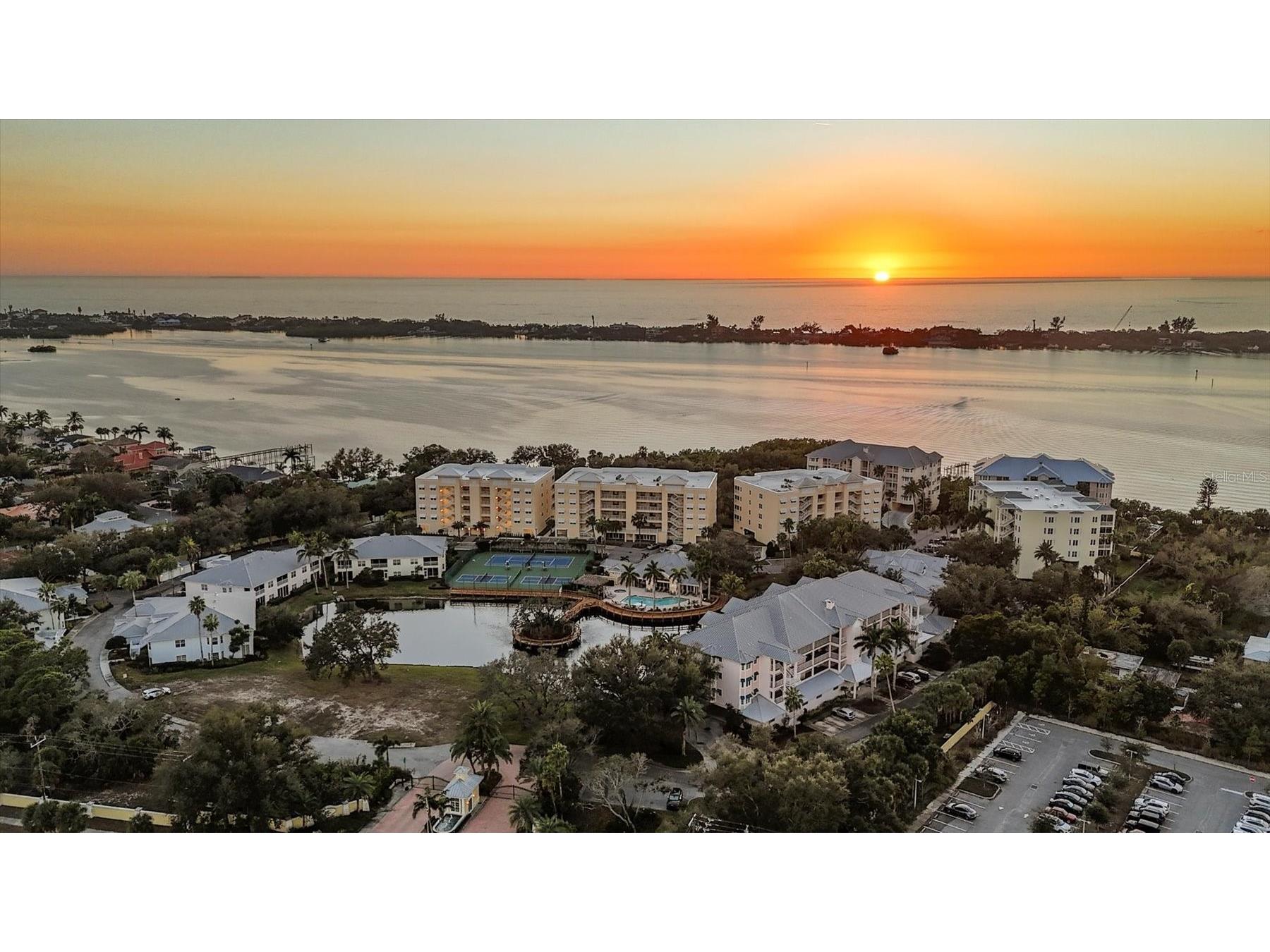 232 Hidden Bay Drive #303 Osprey FL 34229 A4677916 image4