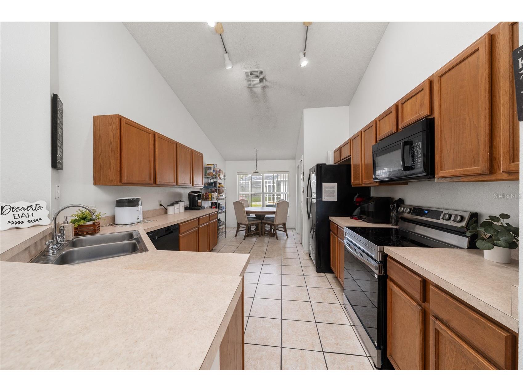 232 Lake Shore Parkway Davenport FL 33896 S5150091 image4