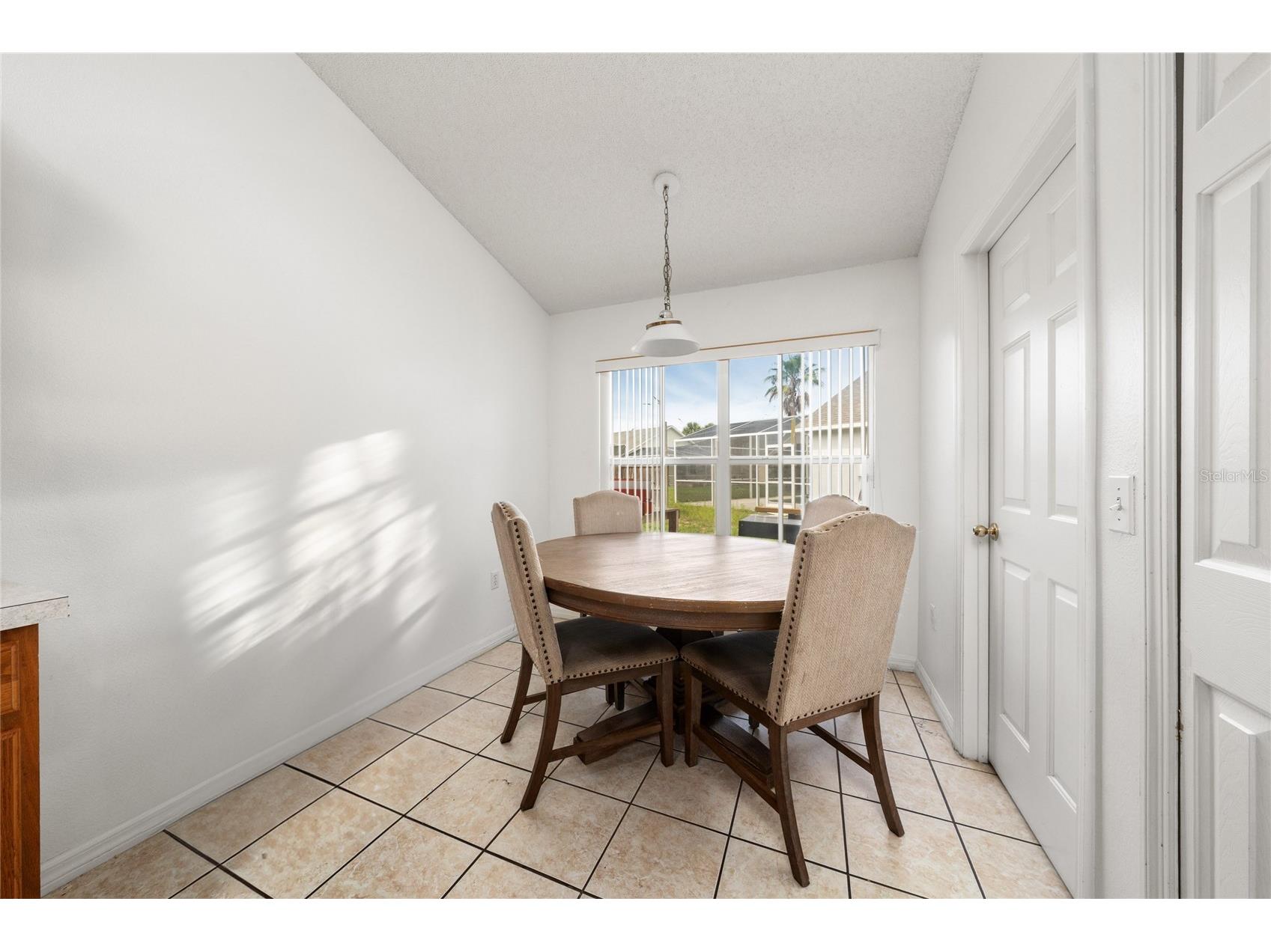 232 Lake Shore Parkway Davenport FL 33896 S5150091 image7