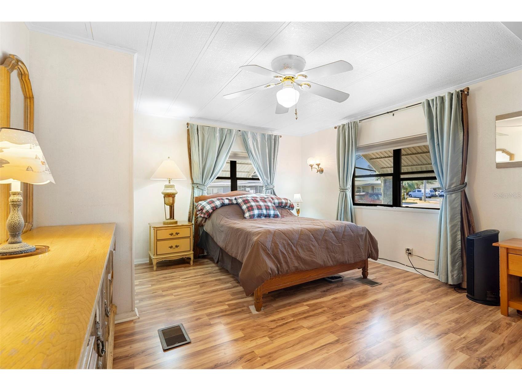 232 Meadow Lark Drive Osteen FL 32764 V4947293 image14