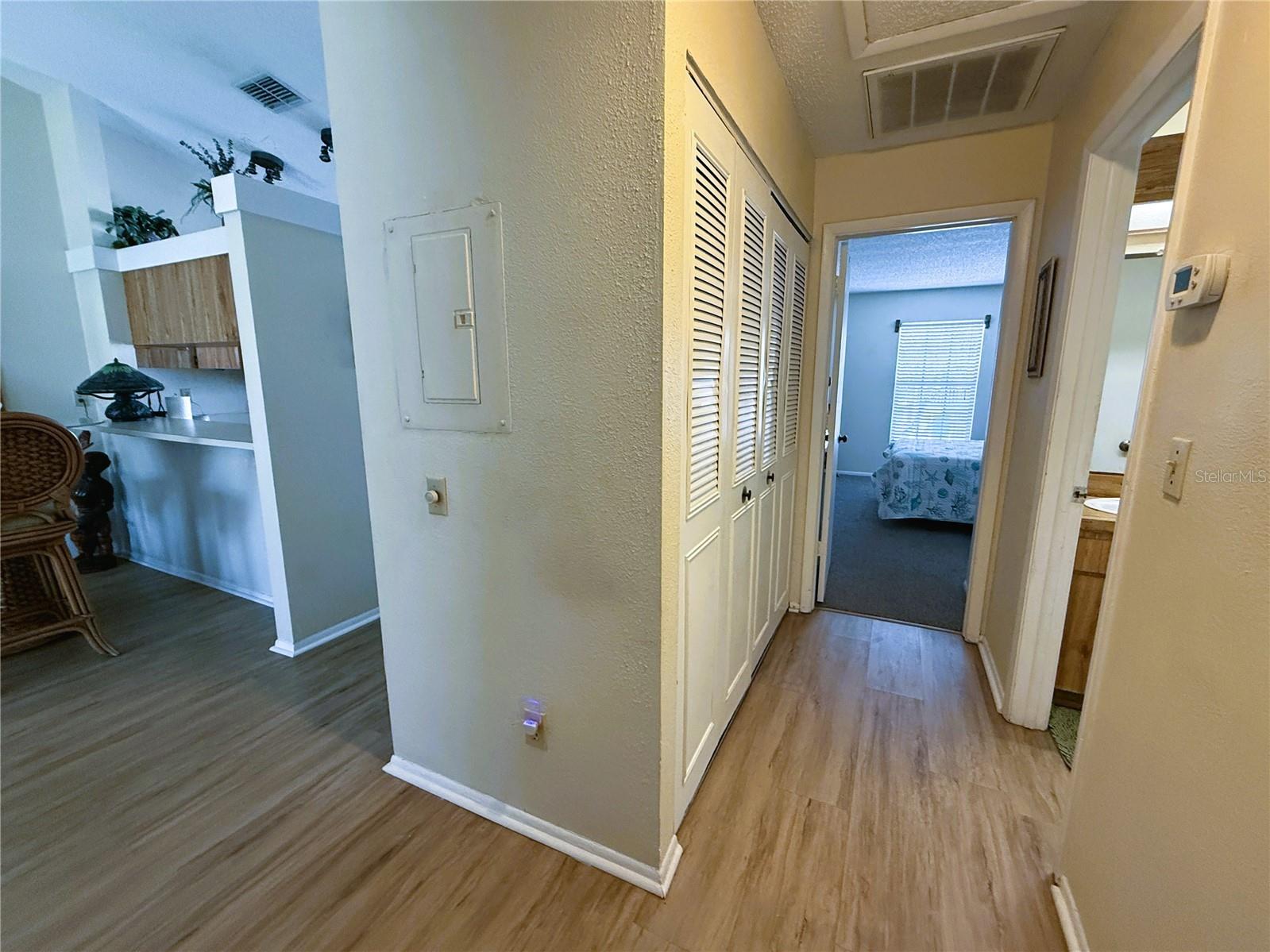 232 Nautilus Way #11 Saint Petersburg FL 33706 TB8473747 image19