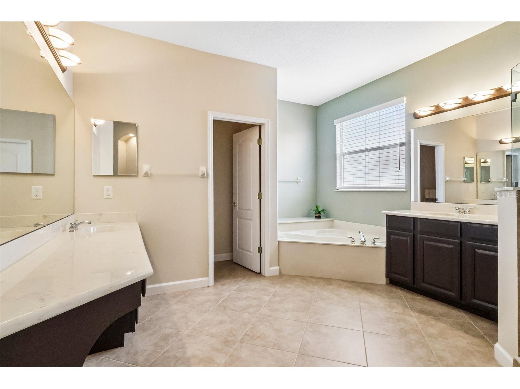 232 Sagecrest Dr Ocoee FL 34761 - LAKE FERNWOOD O6406641 image24