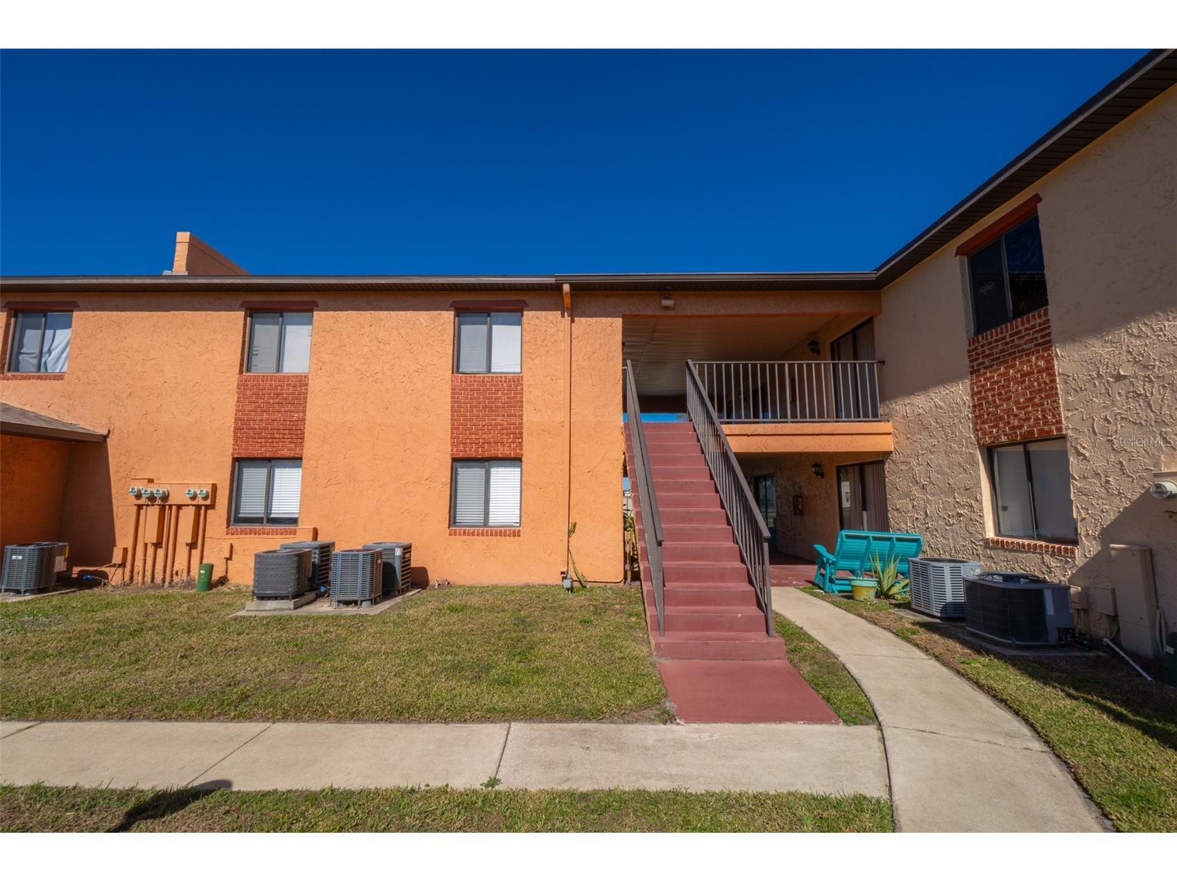 232 San Juan Circle Melbourne FL 32935 O6390206 image1