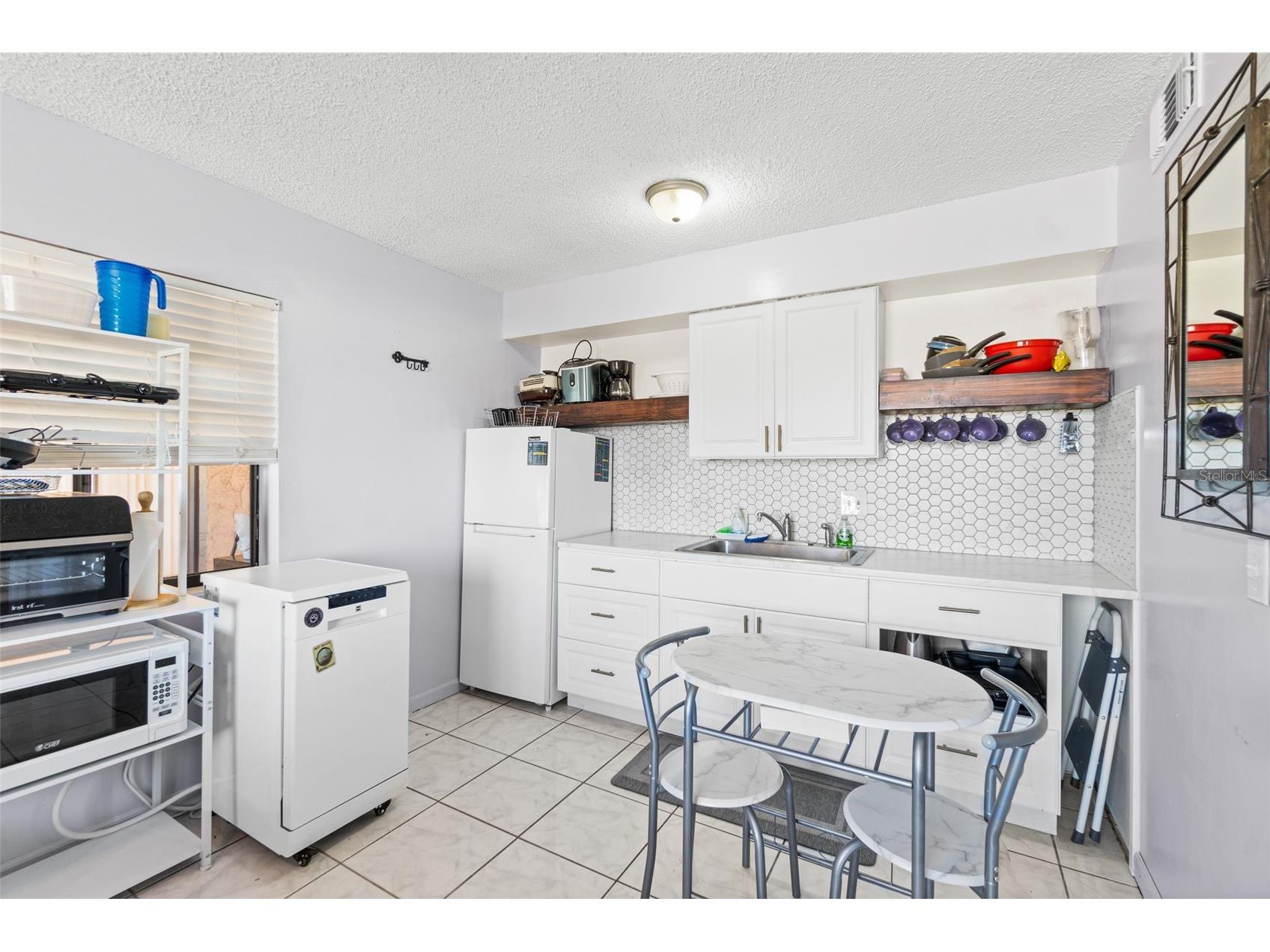 232 San Juan Circle Melbourne FL 32935 O6390206 image4