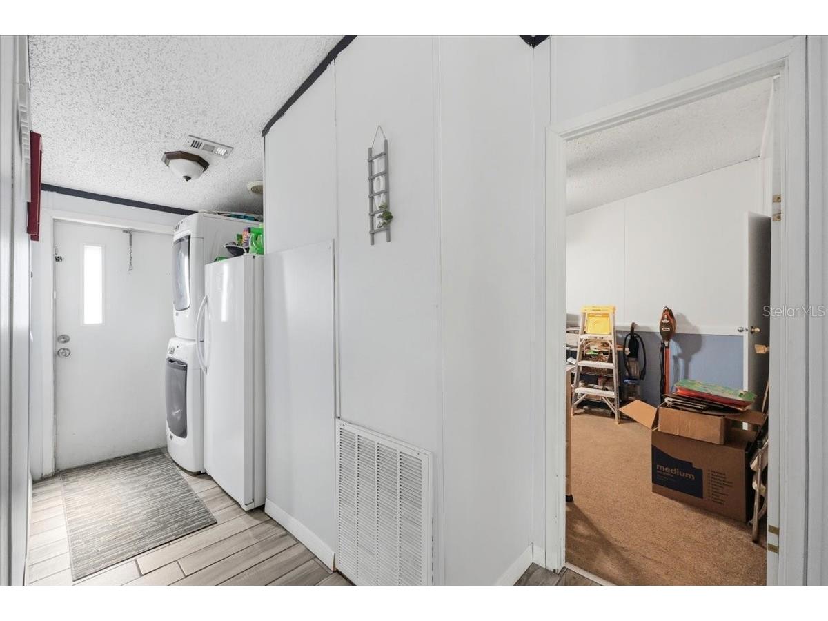 232 W Temple Circle Winter Haven FL 33880 L4957991 image32