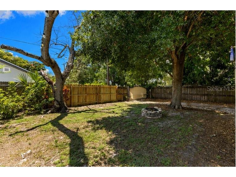 2320 16th Street N Saint Petersburg FL 33704 TB8526278 image30