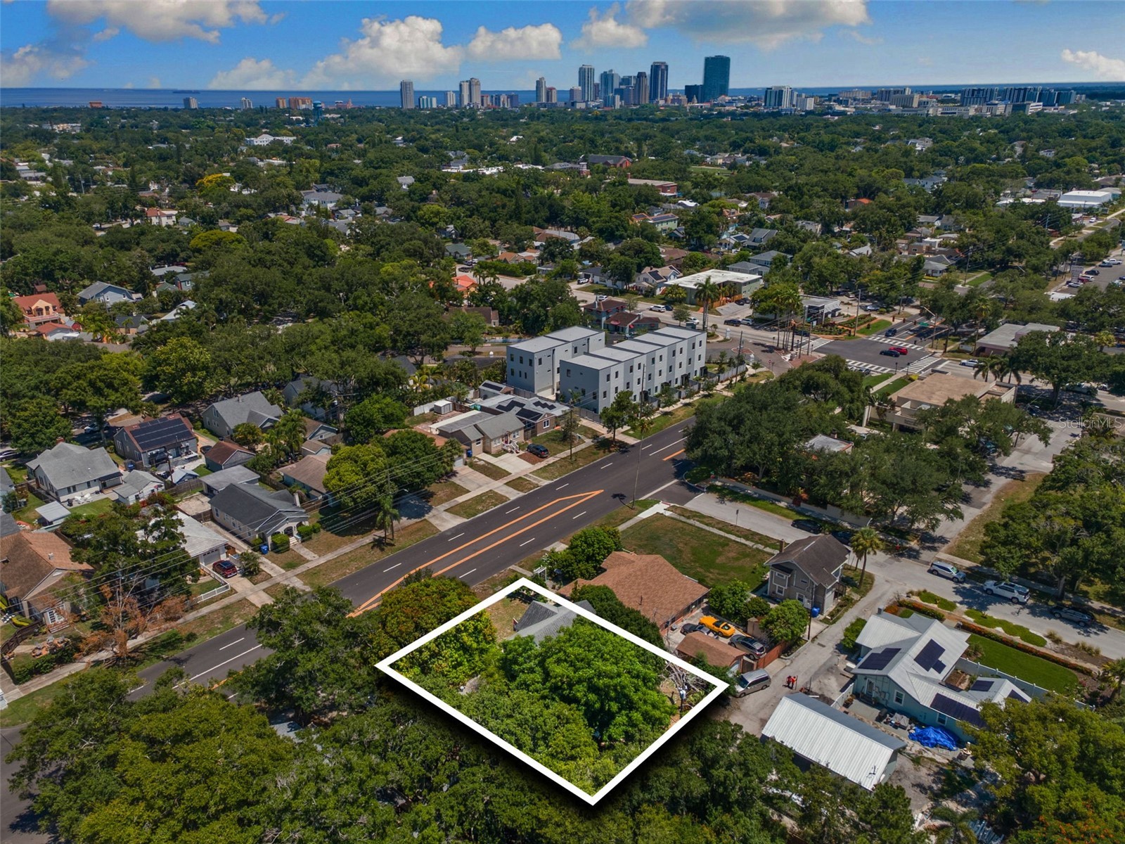 2320 16th Street N Saint Petersburg FL 33704 TB8526278 image31