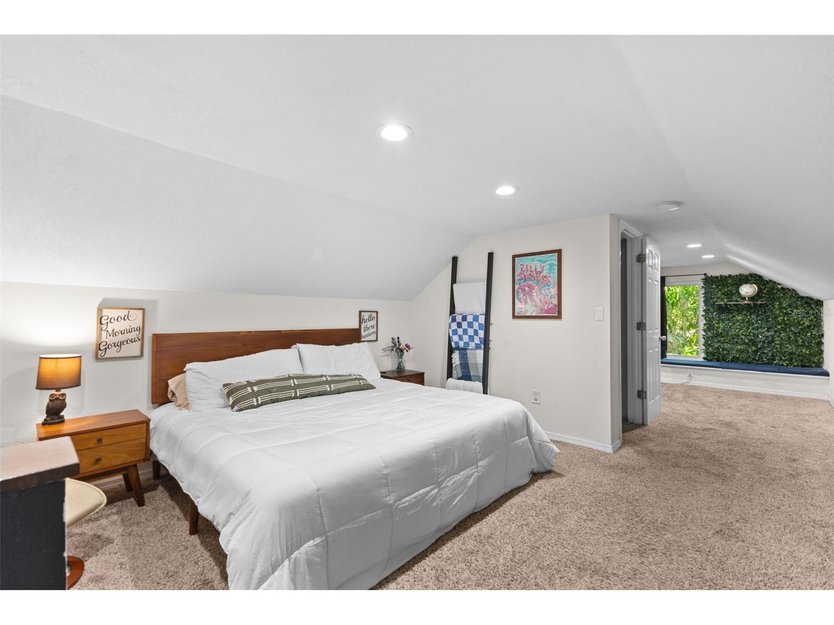 2320 16th Street N Saint Petersburg FL 33704 TB8526278 image4
