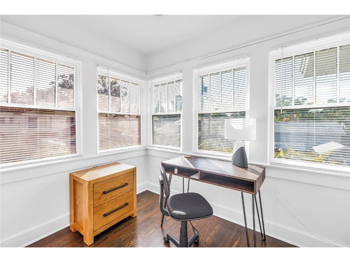 2320 5th Street N Saint Petersburg FL 33704 TB8454327 image22