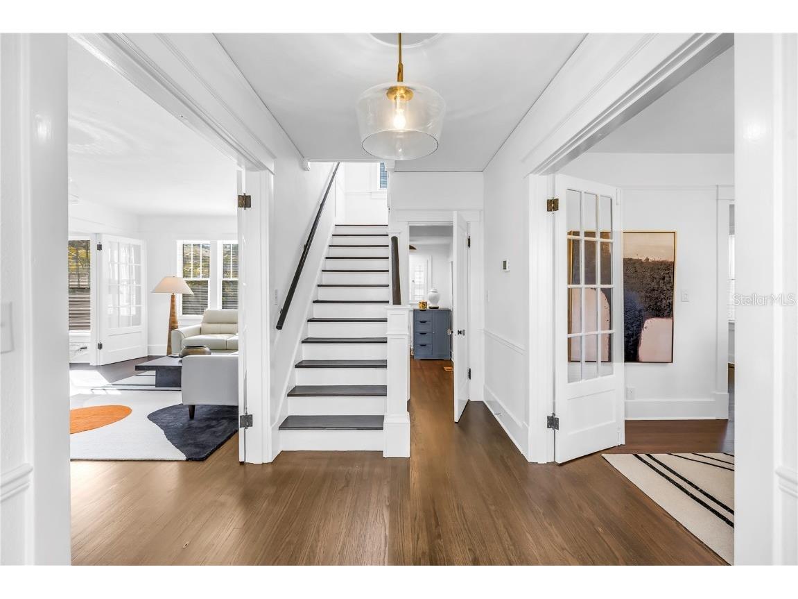 2320 5th Street N Saint Petersburg FL 33704 TB8454327 image3