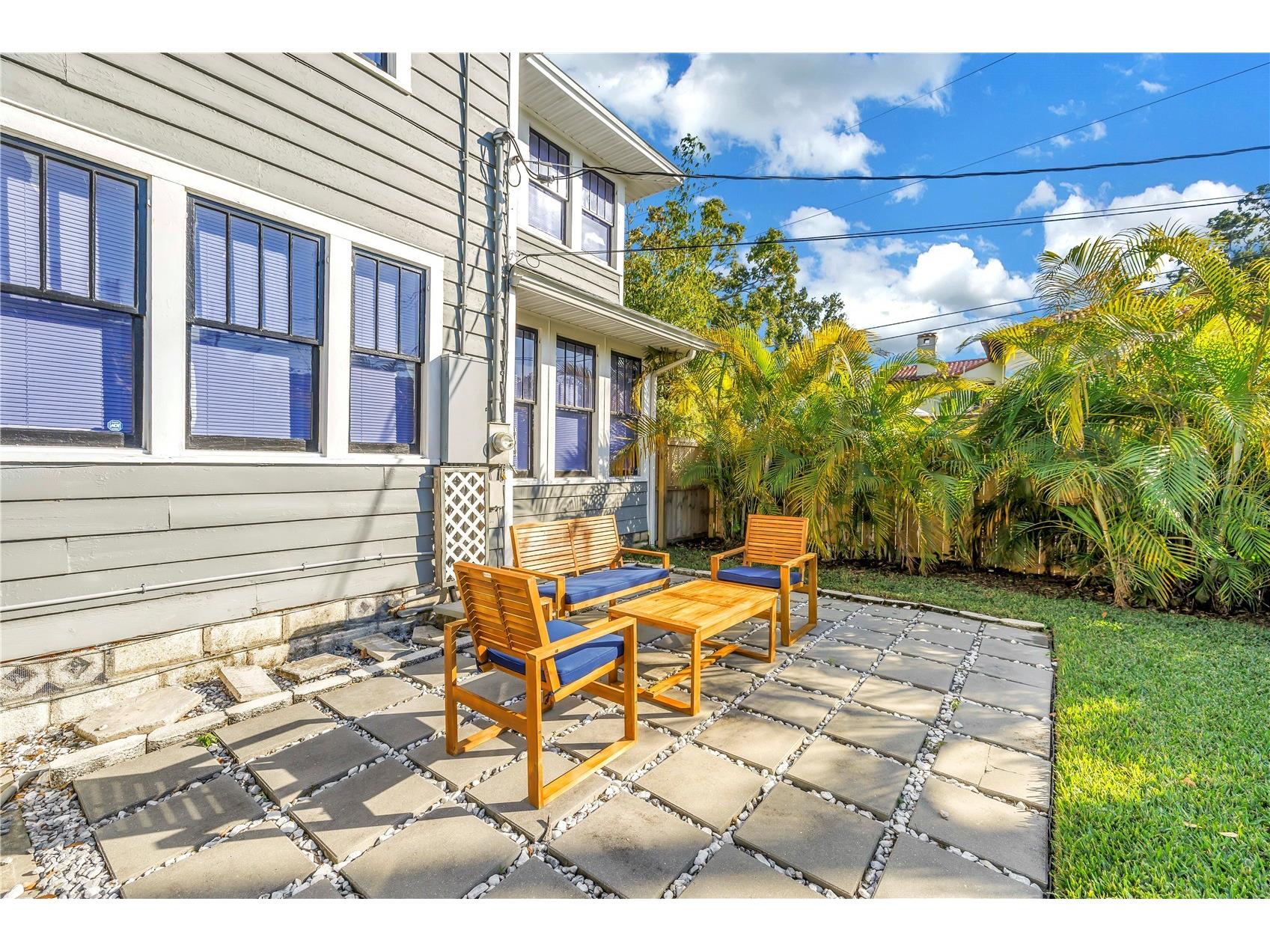 2320 5th Street N Saint Petersburg FL 33704 TB8506107 image27