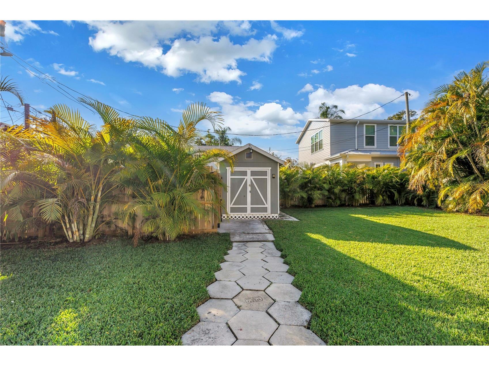 2320 5th Street N Saint Petersburg FL 33704 TB8506107 image29