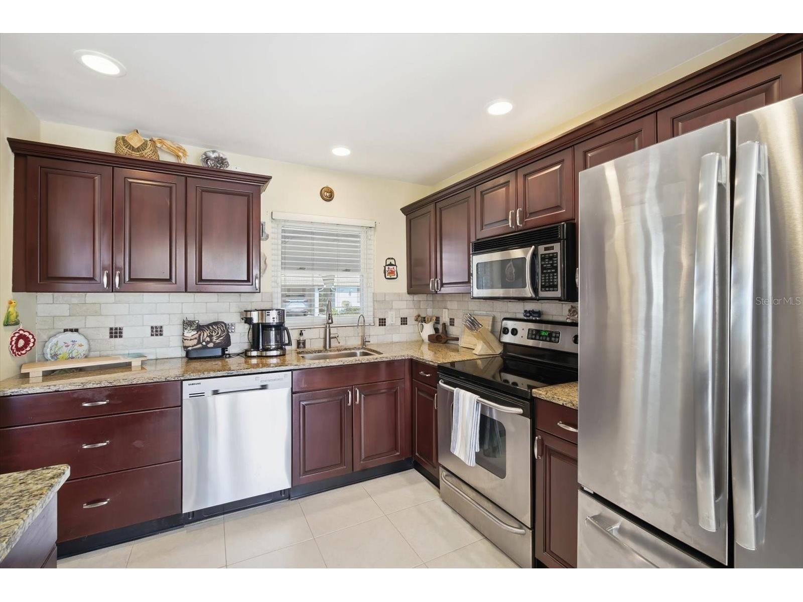 2320 Aquabluff Place #V274 Sarasota FL 34231 TB8482598 image3