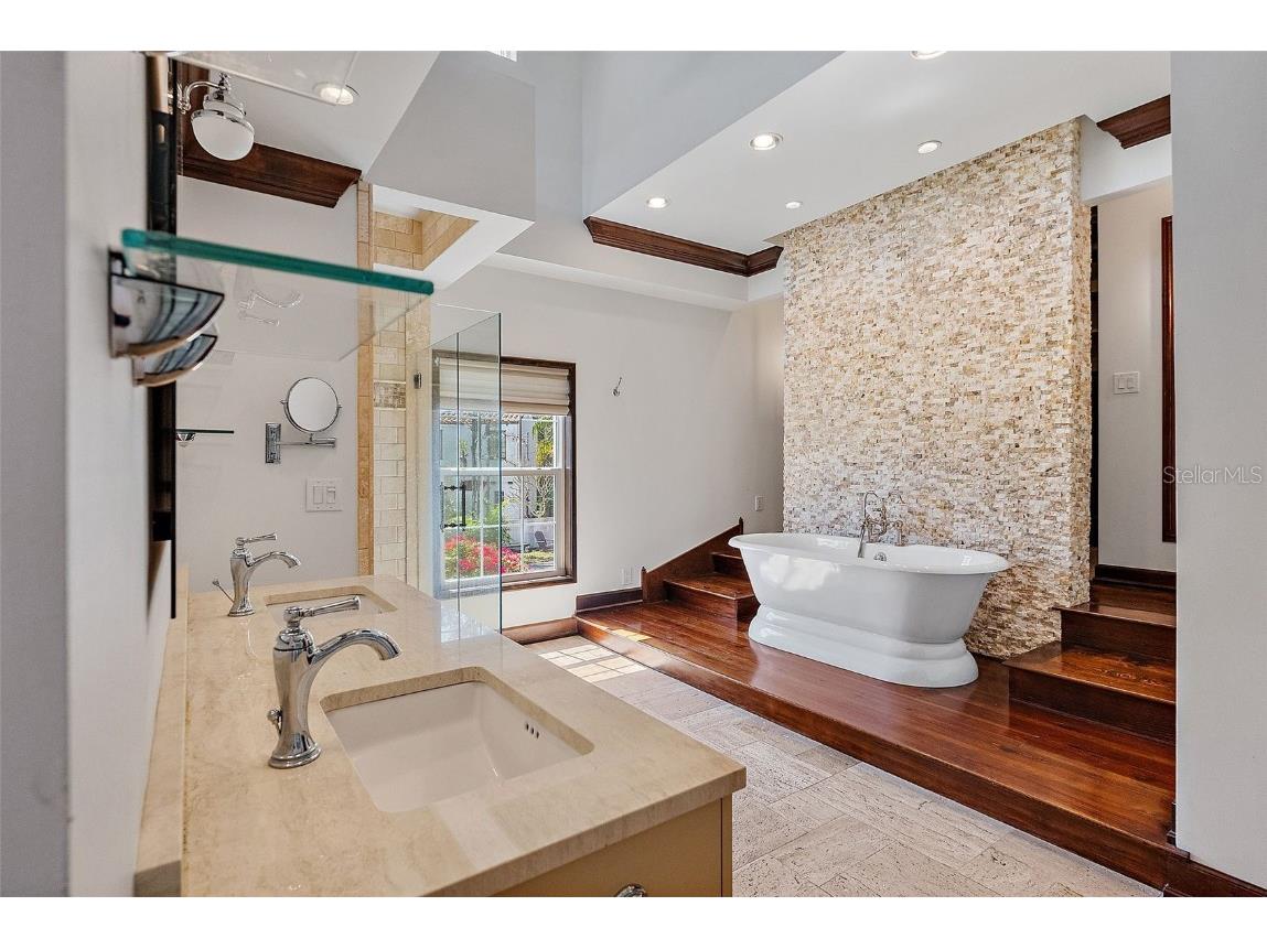 2320 Coffee Pot Boulevard NE Saint Petersburg FL 33704 - COFFEE POT BAYOU TB8370303 image11