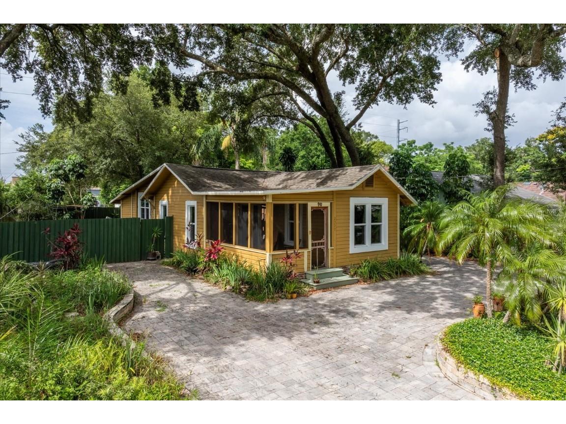 2320 E Crystal Lake Avenue Orlando FL 32806 O6318912 image1