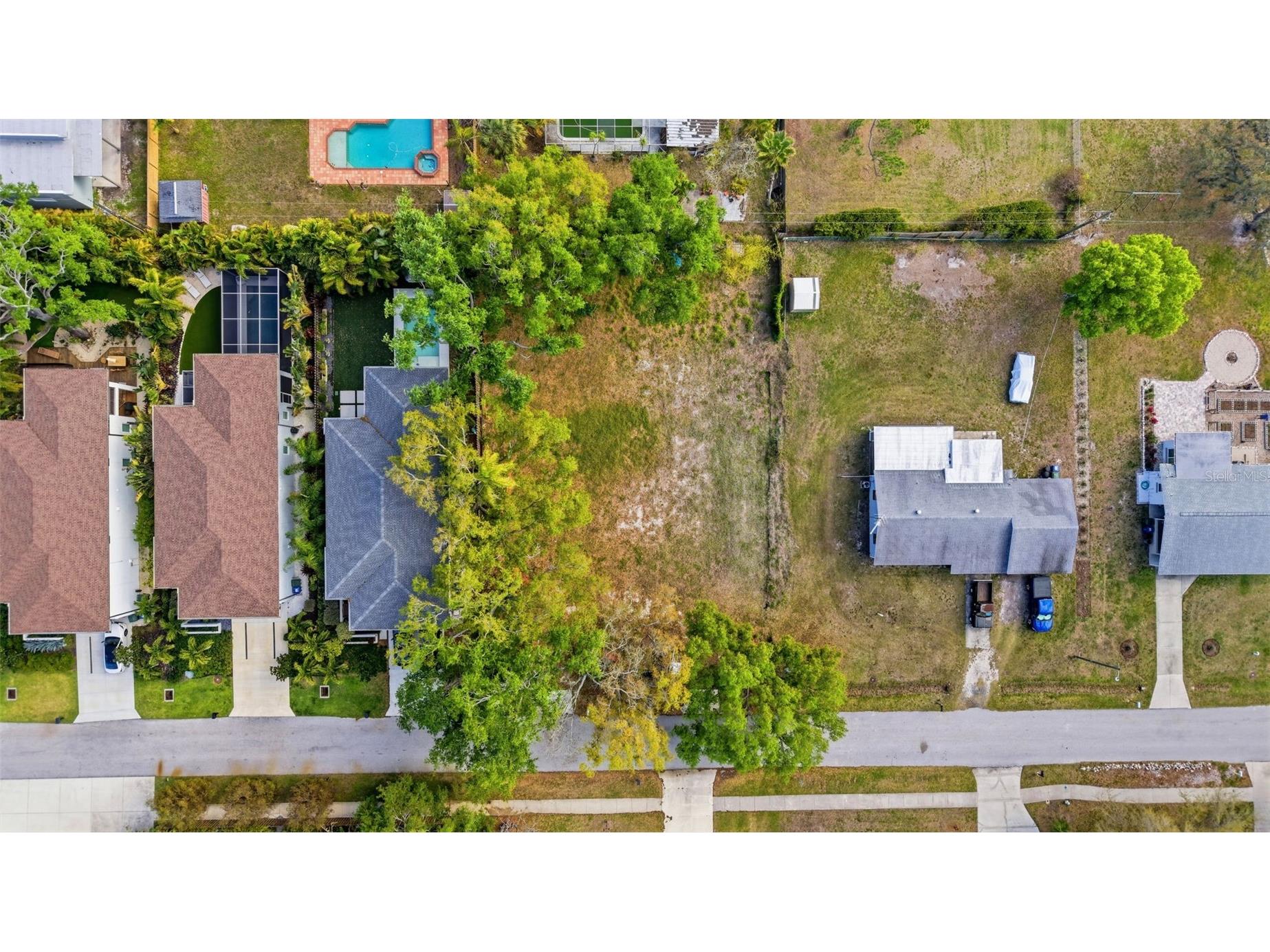 2320 Florinda Street Sarasota FL 34231 A4686978 image10