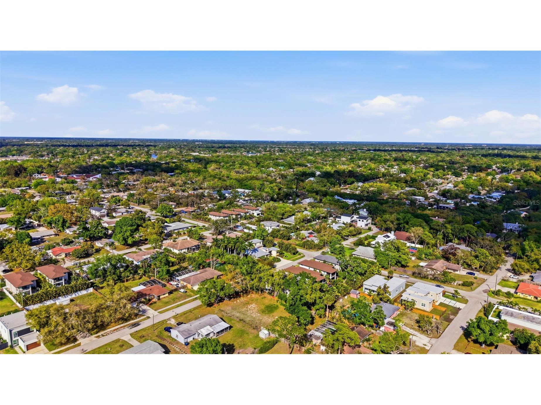 2320 Florinda Street Sarasota FL 34231 A4686978 image4