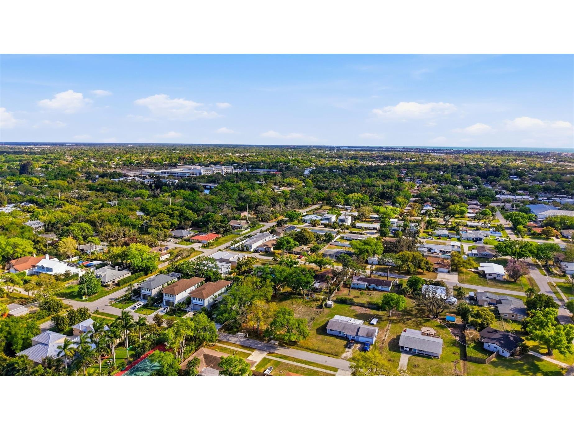 2320 Florinda Street Sarasota FL 34231 A4686978 image6