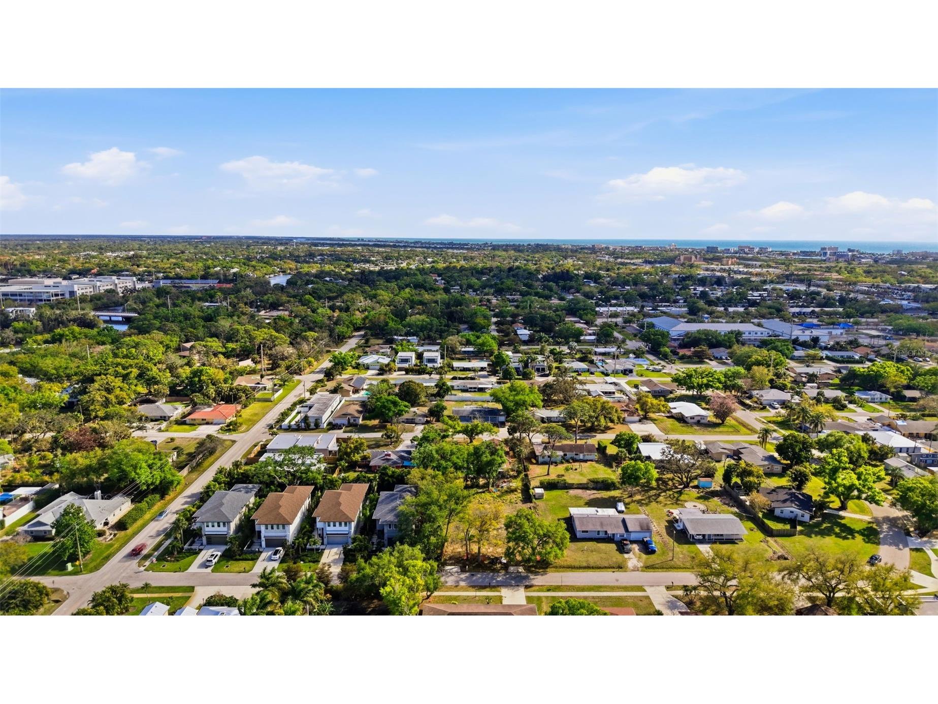 2320 Florinda Street Sarasota FL 34231 A4686978 image7