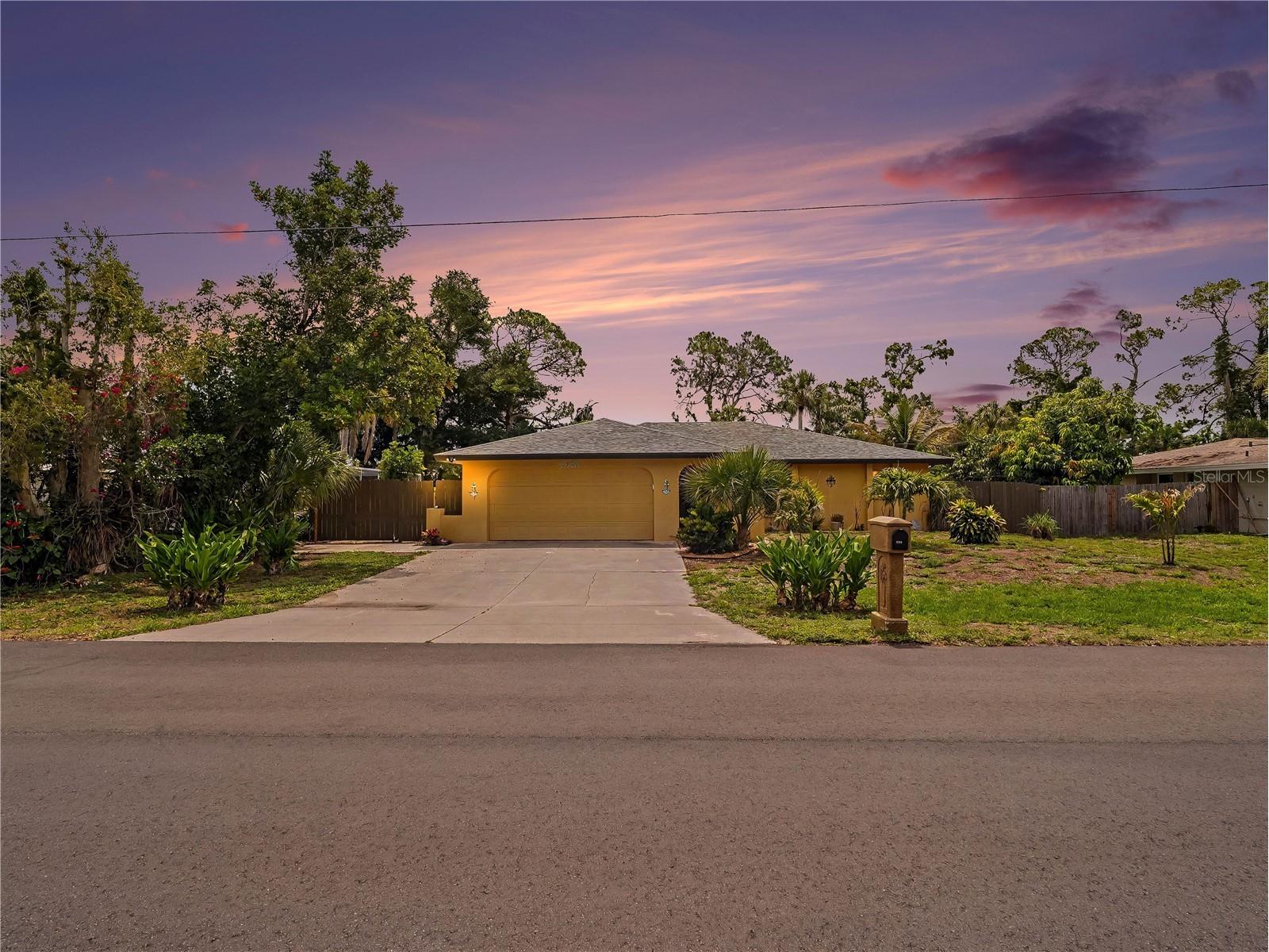 2320 Lake Shore Drive Nokomis FL 34275 N6144512 image1
