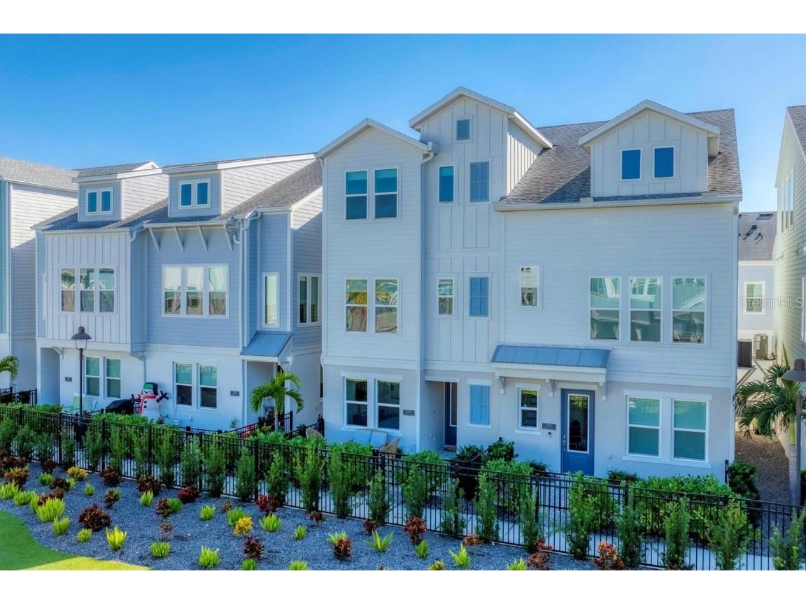 2320 Lindstrom Street Sarasota FL 34237 A4631501 image1