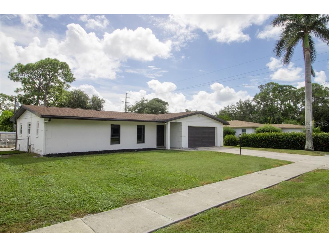 2320 N Euclid Avenue Sarasota FL 34234 A4667448 image1
