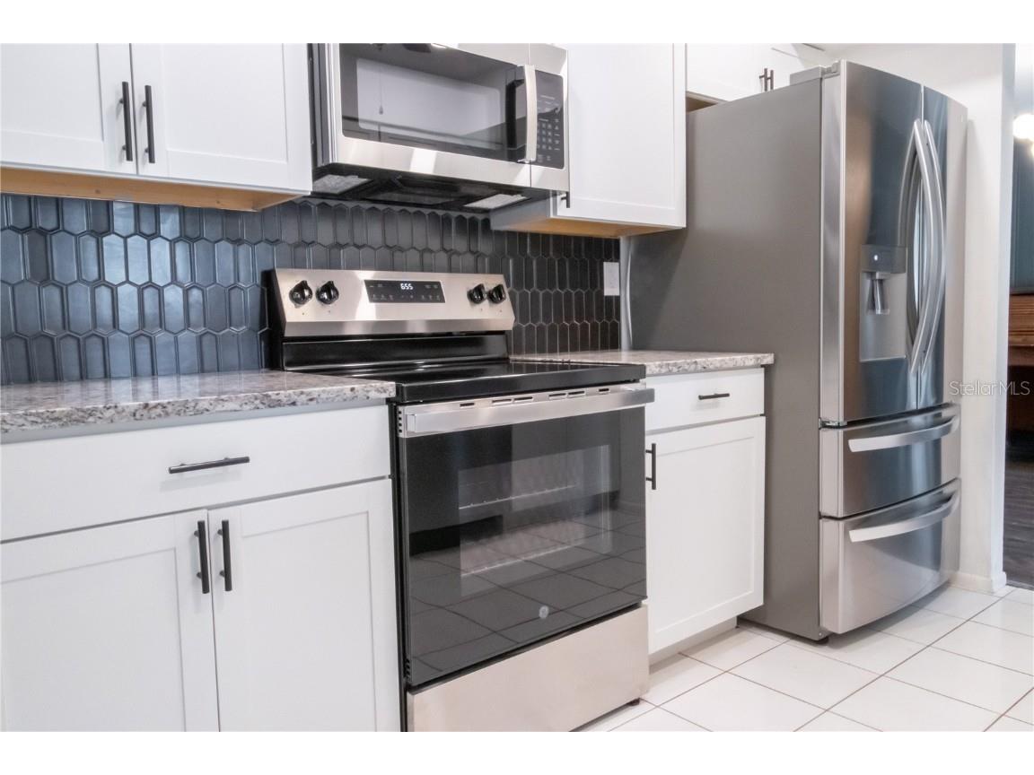 2320 N Euclid Avenue Sarasota FL 34234 A4667448 image10