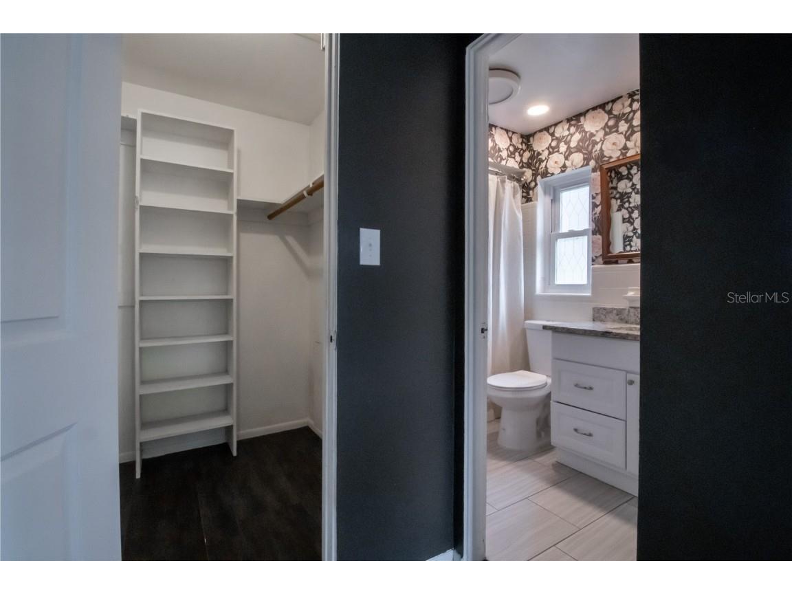 2320 N Euclid Avenue Sarasota FL 34234 A4667448 image26