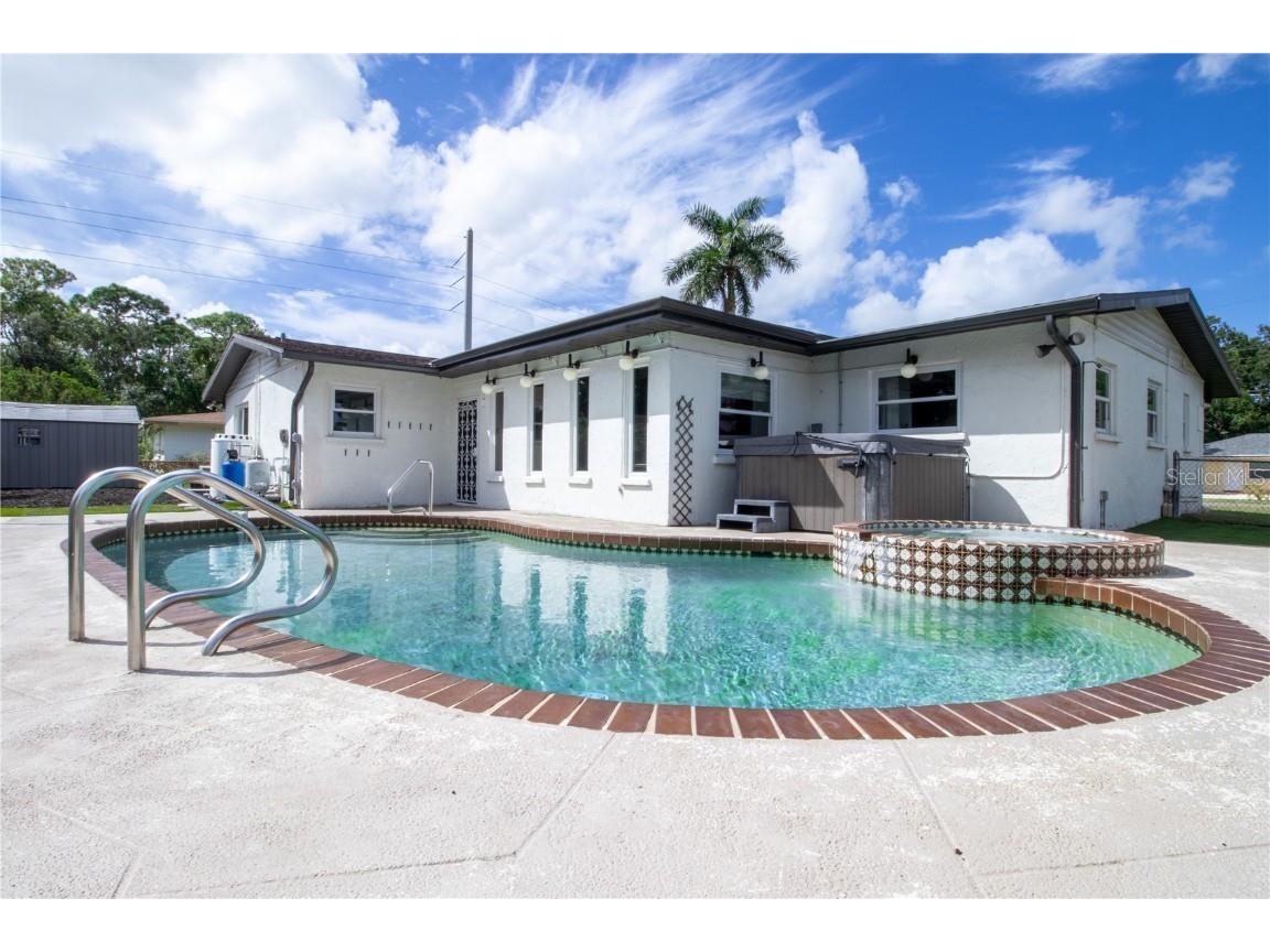 2320 N Euclid Avenue Sarasota FL 34234 A4667448 image34