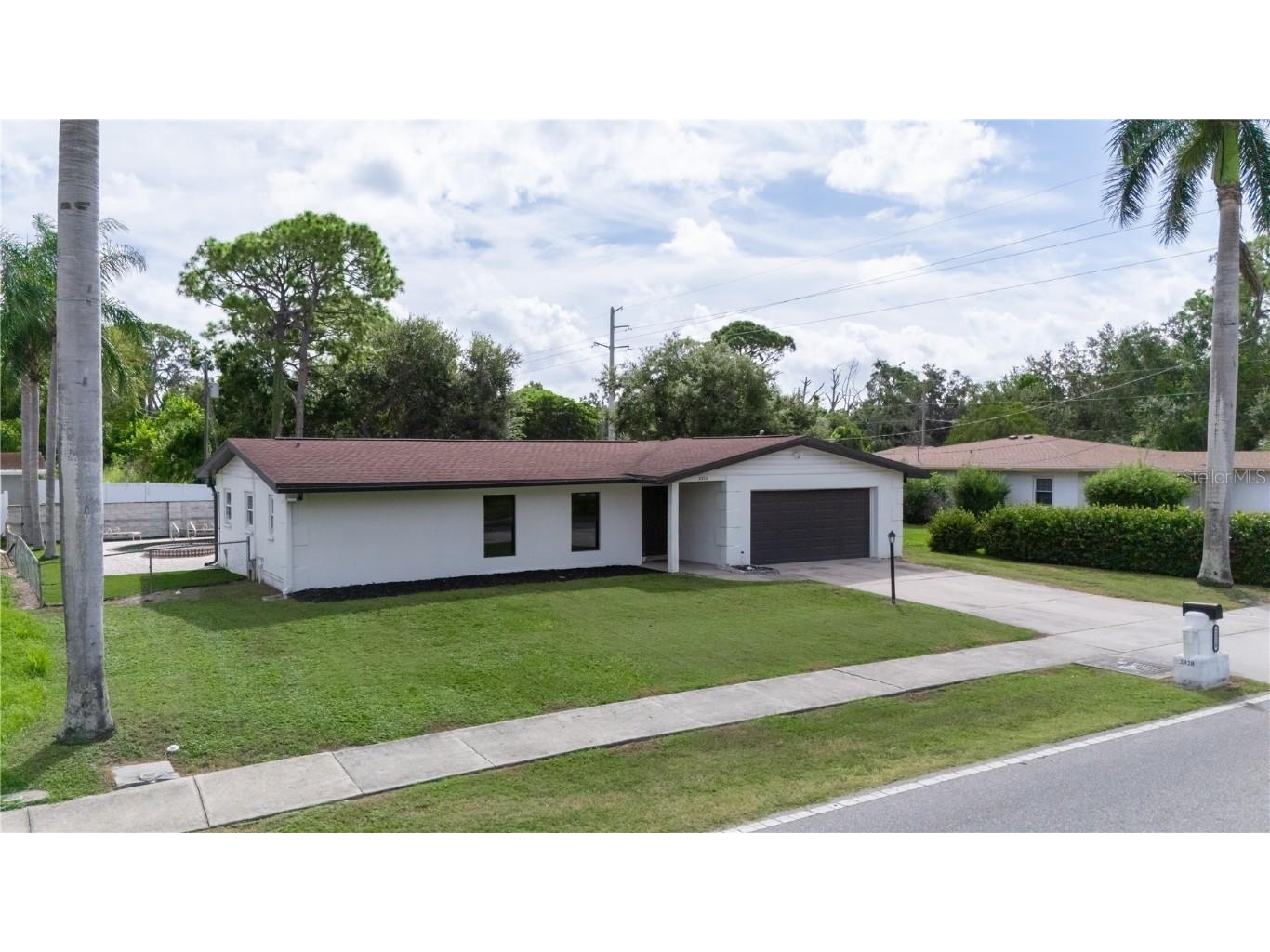 2320 N Euclid Avenue Sarasota FL 34234 A4667448 image4