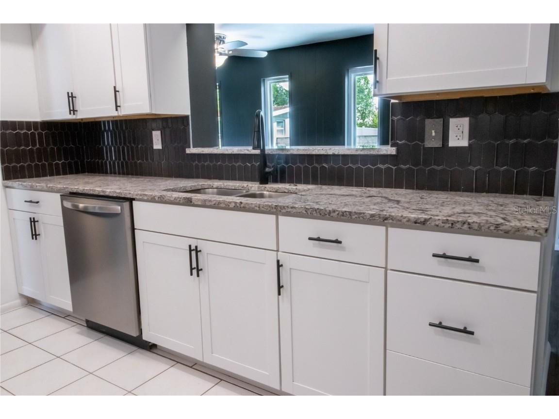 2320 N Euclid Avenue Sarasota FL 34234 A4667448 image9