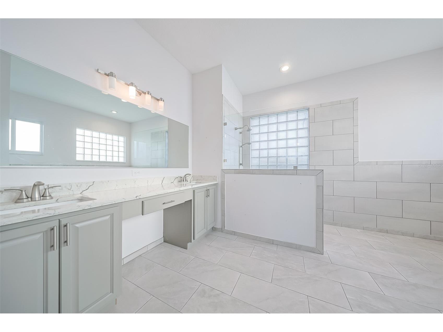 2320 Platinum Drive Sun City Center FL 33573 TB8444392 image32