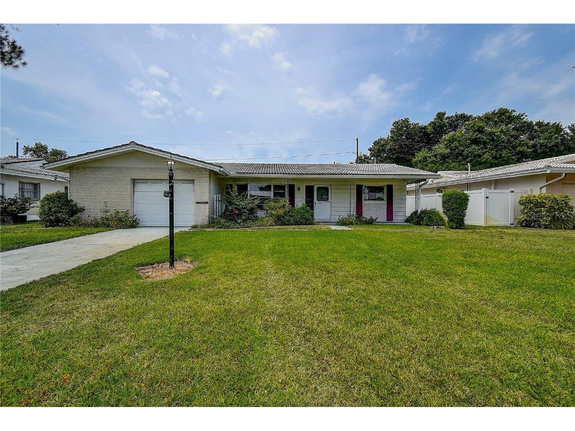 2320 Surrey Lane Clearwater FL 33763 U8198970 image1