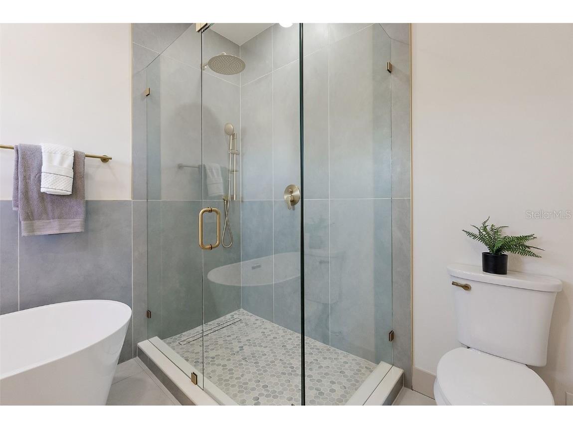 2320 W North B Street Tampa FL 33609 TB8448204 image21