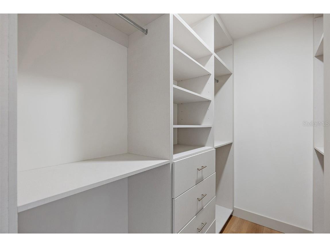 2320 W North B Street Tampa FL 33609 TB8448204 image23