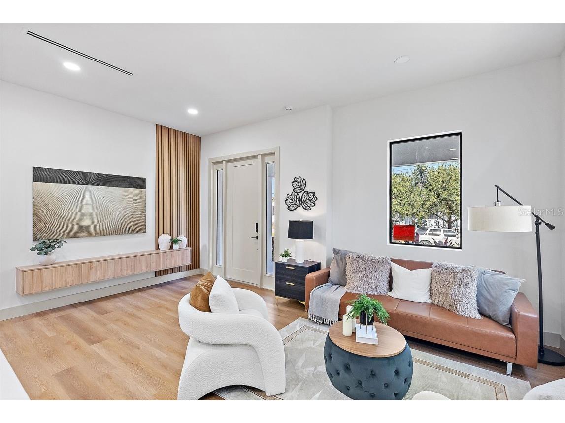 2320 W North B Street Tampa FL 33609 TB8448204 image6