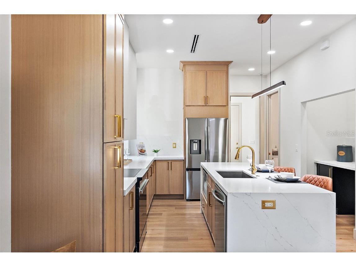 2320 W North B Street Tampa FL 33609 TB8448204 image8